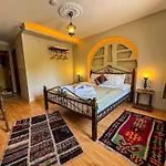 Nomads Cave & Rooftop Hotel Göreme