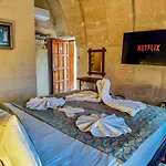 Nomads Cave & Rooftop Hotel 3*