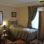 Nomads Cave & Rooftop 3*
