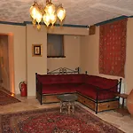 Hotel Nomads Cave & Rooftop