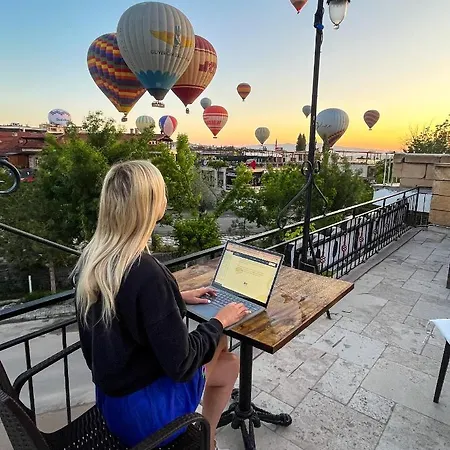 Nomads Cave & Rooftop Hotel 2*