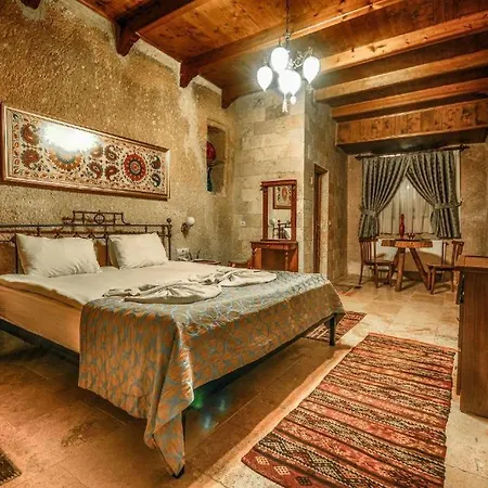 Hotel Nomads Cave & Rooftop 2*