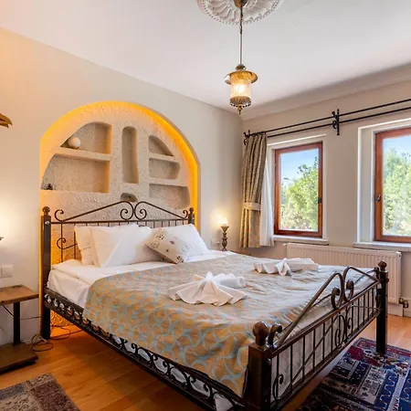 Hotel Nomads Cave & Rooftop 3*