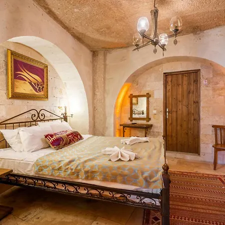 Nomads Cave & Rooftop 3*