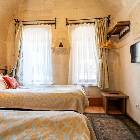 Nomads Cave & Rooftop Goreme