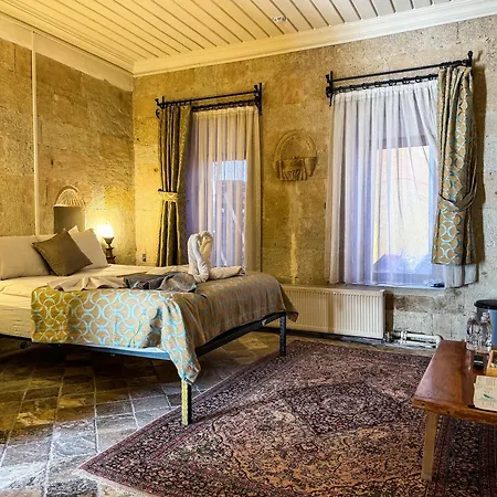 Nomads Cave & Rooftop 2* Гореме