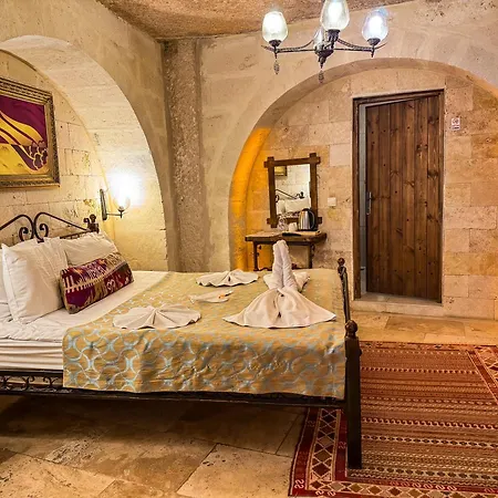 Nomads Cave & Rooftop Otel