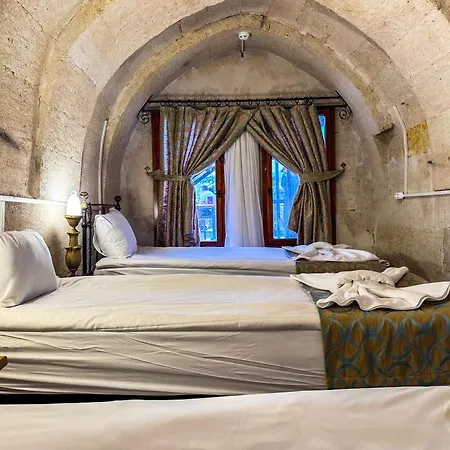 Nomads Cave & Rooftop Hotel 2*