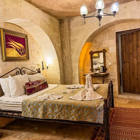 Otel Nomads Cave & Rooftop 3*