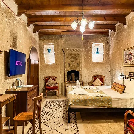 Nomads Cave & Rooftop Hotel Göreme