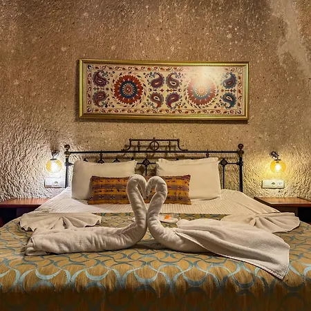 Отель Nomads Cave & Rooftop Гореме