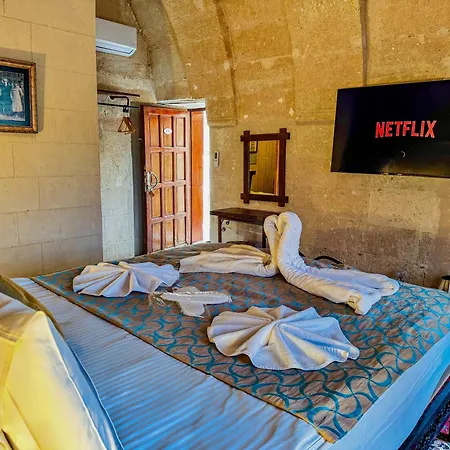 Nomads Cave & Rooftop Hotel 3*