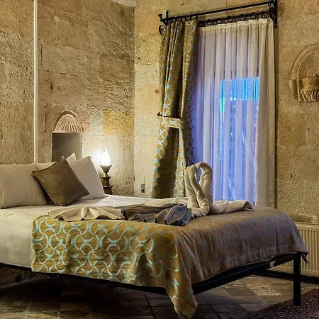 Nomads Cave & Rooftop Otel