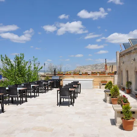 Nomads Cave & Rooftop Otel 3*