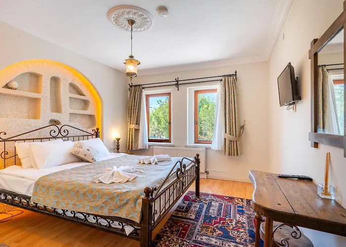 Nomads Cave & Rooftop Göreme