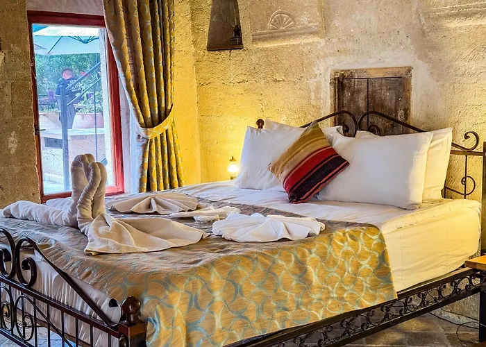 Nomads Cave & Rooftop Hotel 3*