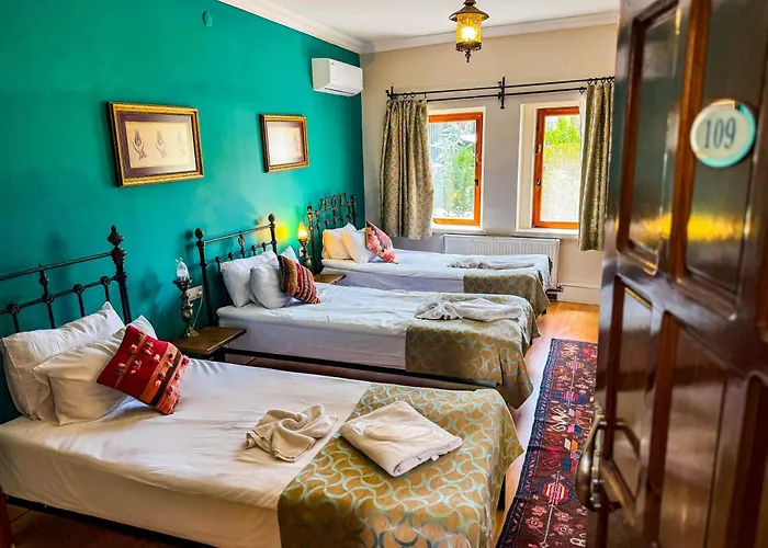 Hotel Nomads Cave & Rooftop