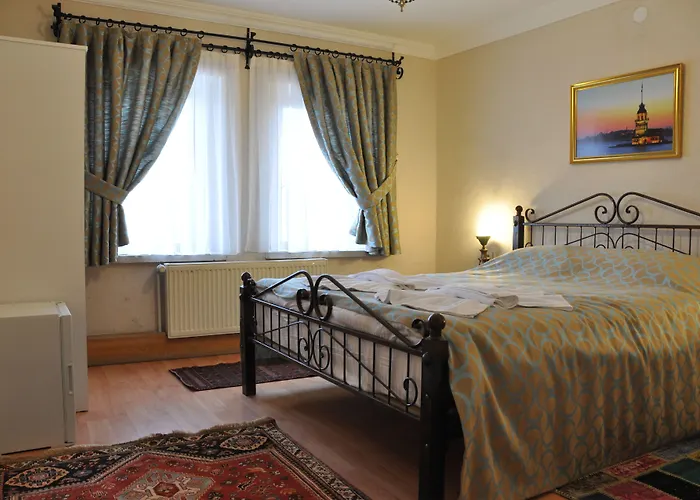 Nomads Cave & Rooftop 3*