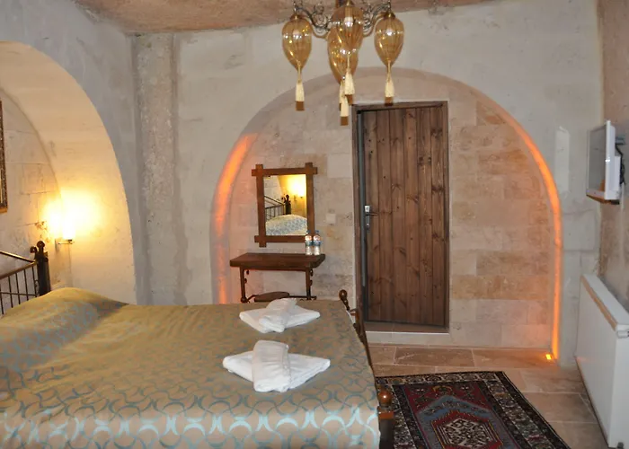 Nomads Cave & Rooftop Hotel