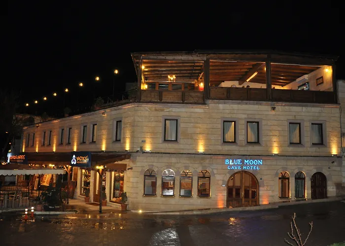 Nomads Cave & Rooftop Göreme