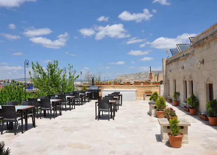 Nomads Cave & Rooftop Hotel 3*